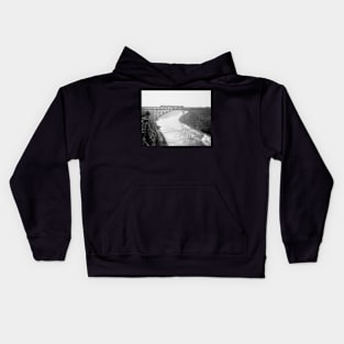 Train Over Niagara River, 1910. Vintage Photo Kids Hoodie